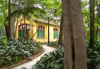 Construção no Parque Trianon em São Paulo - SP.