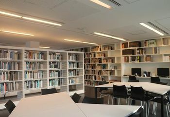 Biblioteca do Museu de Arte do Rio - RJ.