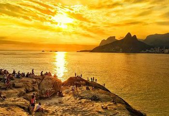 Pôr-do-Sol no Arpoador é o mais famoso do Rio de Janeiro - RJ.