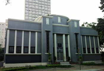 Museu Zoroastro Artiaga, localizado na Praça Cívica em Goiânia - GO.