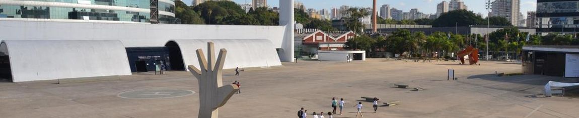 Praça Cívica do Memorial da América Latina em São Paulo - SP. 