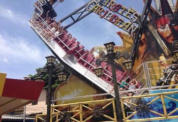 Brinquedo Piratas do Caribe do Parque Guanabara em Belo Horizonte - MG.