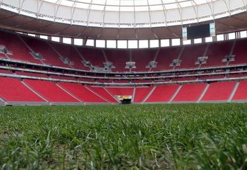 Gramado do Estádio Mané Garrincha, localizado em Brasília - DF.