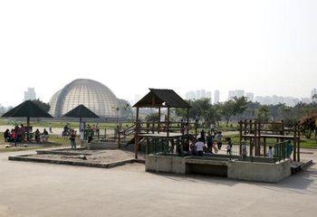 Playground do Parque Villa-Lobos em São Paulo - SP.