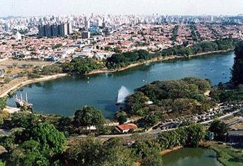 Parque do Taquaral visto de cima em Campinas - SP.