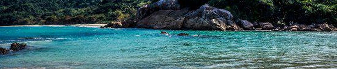 A Praia dos Ranchos é uma das mais badaladas da região de Trindade em Paraty - RJ.