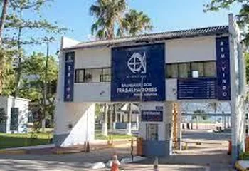 Entrada do Balneário dos Trabalhadores em São Sebastião - SP.