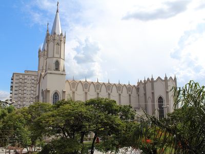 Catedral do Senhor Bom Jesus, sede da Diocese de Ourinhos -SP.