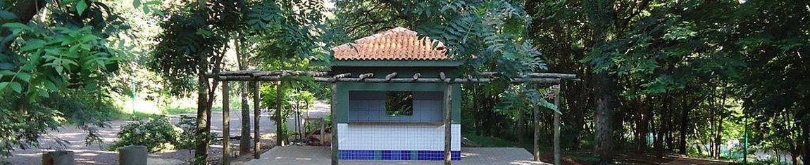 Uma das entradas do Parque Vitória em Cascavel - PR.