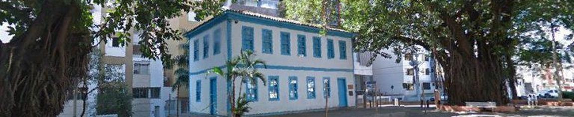 O Museu Histórico de Divinópolis - MG está localizado na Praça Dom Cristiano.