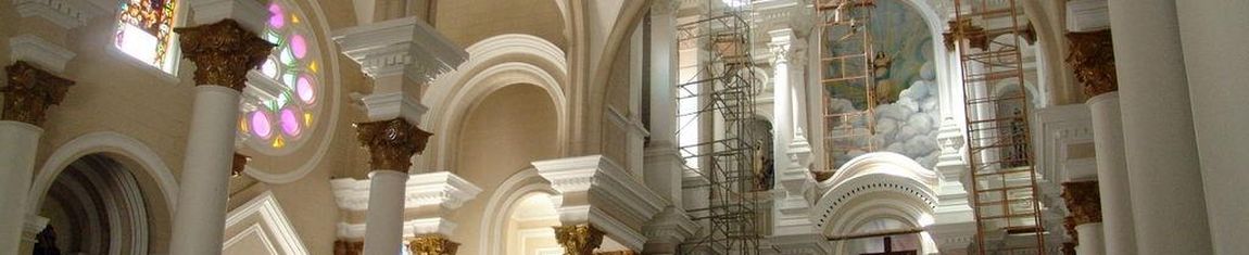 Visão interna da Catedral de São Sebastião em Ilhéus - BA.