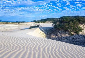 Dunas da Praia do Peró em Cabo Frio - RJ.