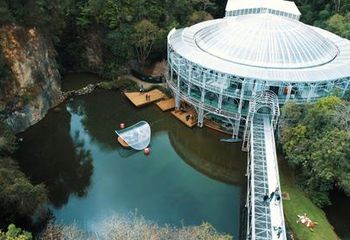 Ópera de Arame vista de cima em Curitiba - PR.