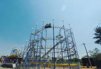 Montanha-russa do Parque de Diversões Nova Nicolândia em Brasília - DF. 