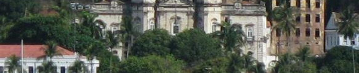 Basílica Nossa Senhora da Conceição da Praia vista da Baía de Todos-os-Santos em Salvador - BA.