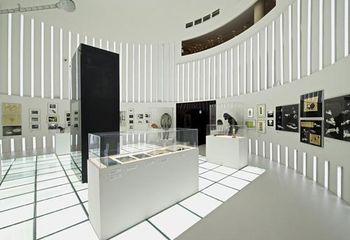 Sala de Exposições do MIS - São Paulo.