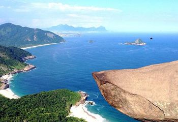 Pedra do Telégrafo é um dos pontos turísticos mais visitados do Parque Estadual da Pedra Branca - RJ. 