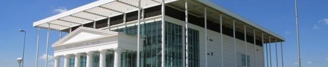 Fachada do Theatro Municipal de Paulínia - SP.