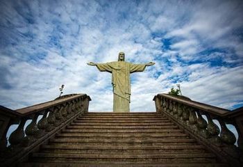 Escadarias do Cristo Redentor no Rio de Janeiro - RJ.