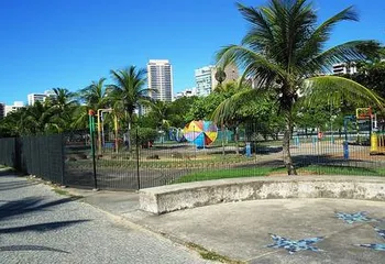 Parquinho da Praça dos Namorados em Vitória - ES.