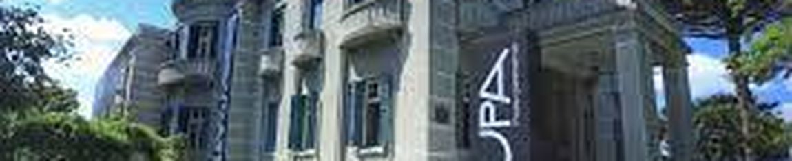 Entrada do Museu Paranaense em Curitiba - PR.