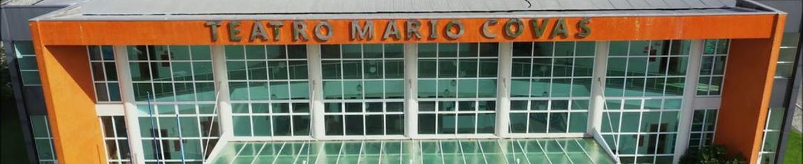 Vista panorâmica do Teatro Espaço Cultural Mário Covas em Caraguatatuba - SP.