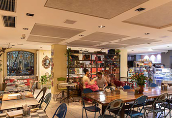 Lanchonete no Centro Cultural Banco do Brasil em Belo Horizonte - MG.