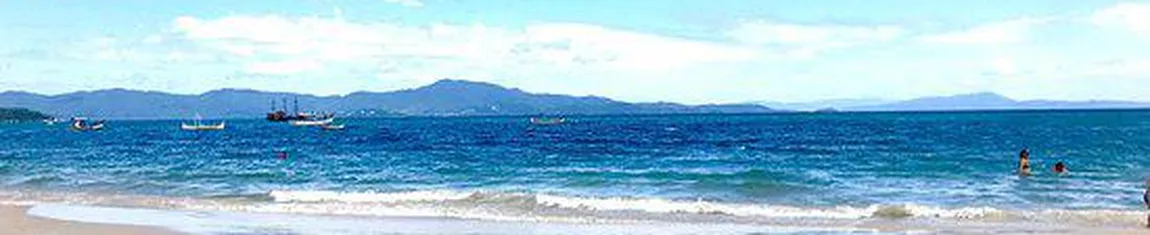 Vista panorâmica da Praia da Cachoeira de Bom Jesus, no norte da ilha de Florianópolis - SC.