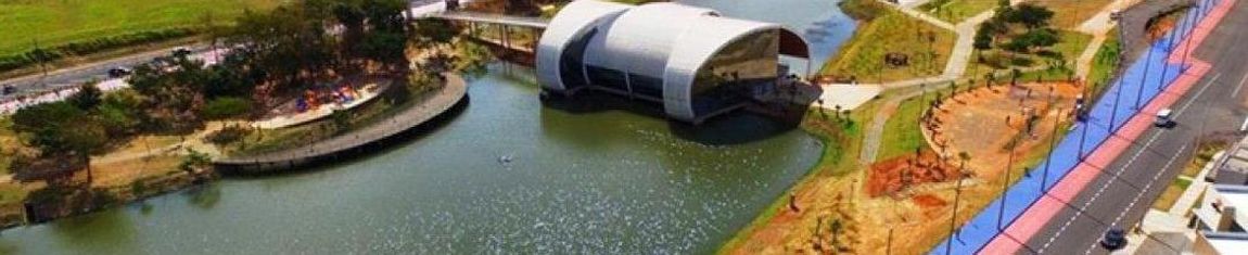 Vista aérea do Parque da Cultura em Votuporanga - SP. 