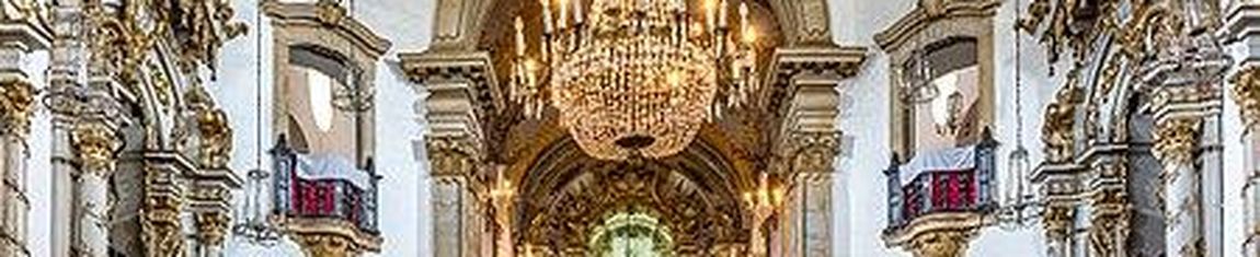 Interior da Igreja de Nossa Senhora do Carmo em Ouro Preto - MG.