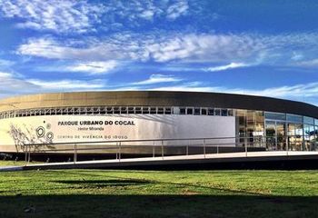 O Parque Urbano do Cocal abriga o Centro de Convivência do Idoso em Vila Velha - ES.