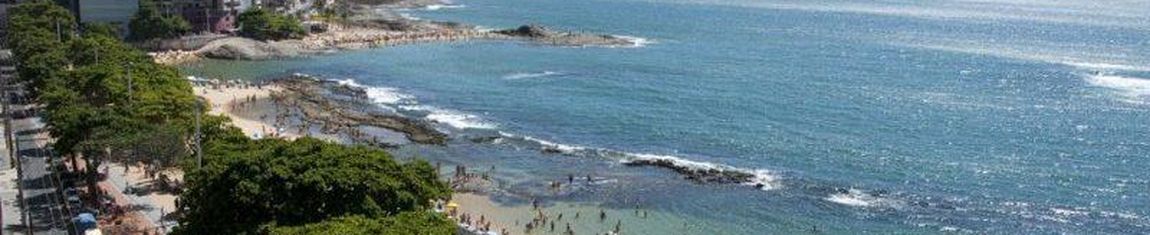 Vista da Praia das Castanheiras em Guarapari - ES.