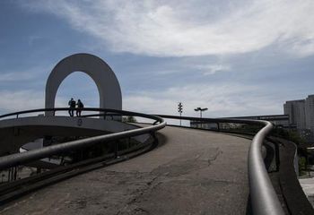 Passarela no Memorial da América Latina - SP.