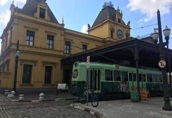 Estação Valongo onde é feito o embarque do Bondinho Turístico de Santos - SP.