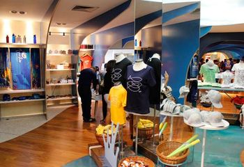 Lojinha de produtos oficiais do AquaRio no Rio de Janeiro - RJ. 