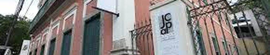 O Museu Janete Costa se dedica à arte popular em Niterói - RJ.