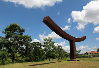 Monumento Francisco José Lins do Rêgo no Parque Ecológico da Pampulha - MG. 