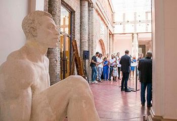 Visita guiada ao acervo da Pinacoteca de São Paulo. 