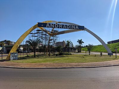 Entrada da cidade de Andradina - SP, conhecida como a Terra do Rei do Gado.