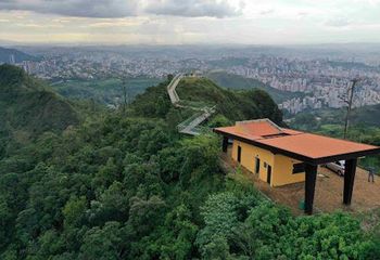 Parque da Serra do Curral em Belo Horizonte - MG.