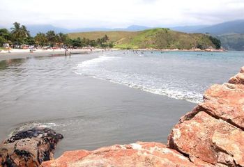 Litoral do Balneário dos Trabalhadores em São Sebastião - SP.