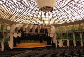 Auditório principal da Ópera de Arame de Curitiba - PR.