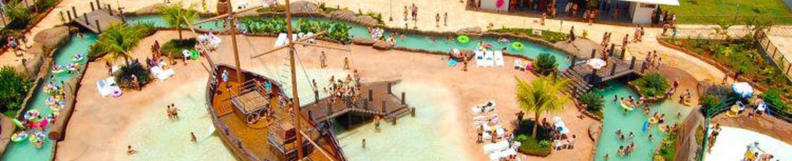 Vista aérea do diRoma Acqua Park na cidade de Caldas Novas - GO.